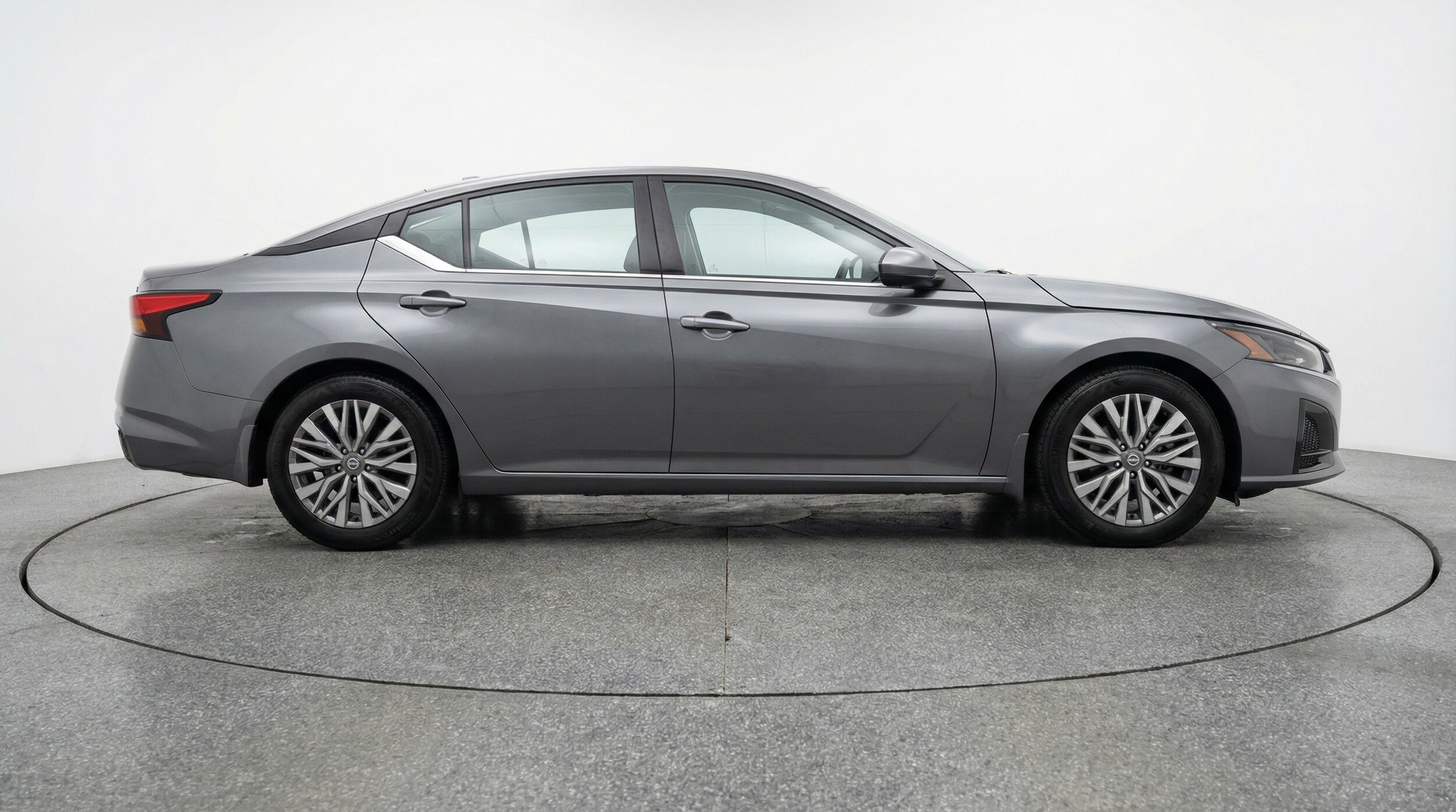 Thumbnail: 2025 Nissan Altima - 8