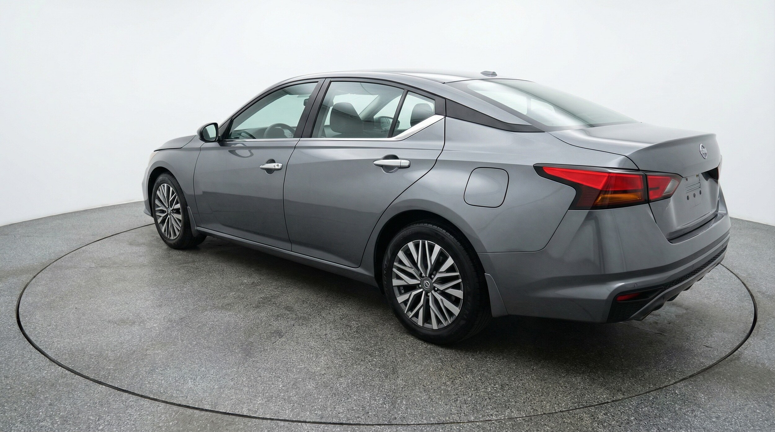 Thumbnail: 2025 Nissan Altima - 5