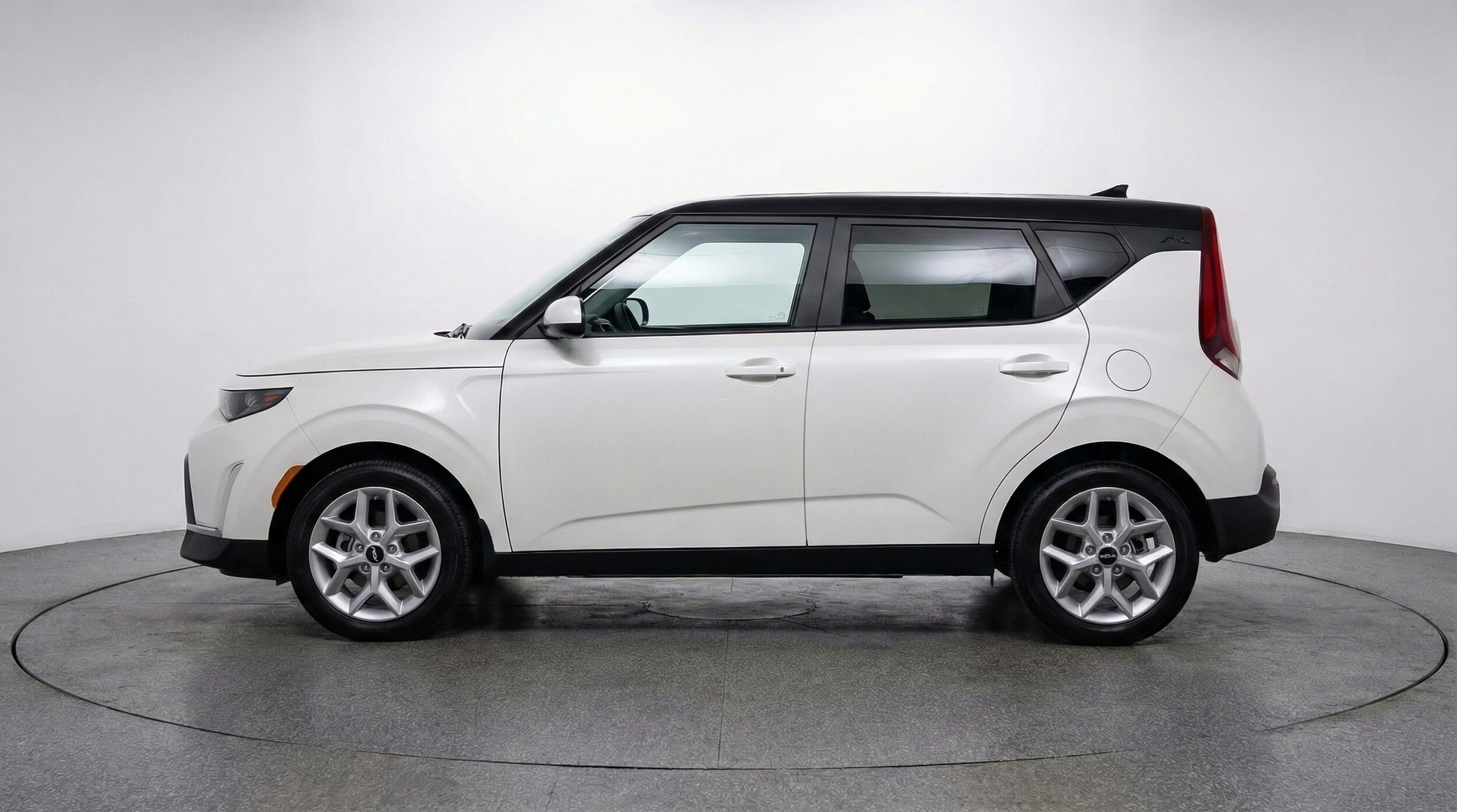 Thumbnail: 2025 Kia Soul - 4