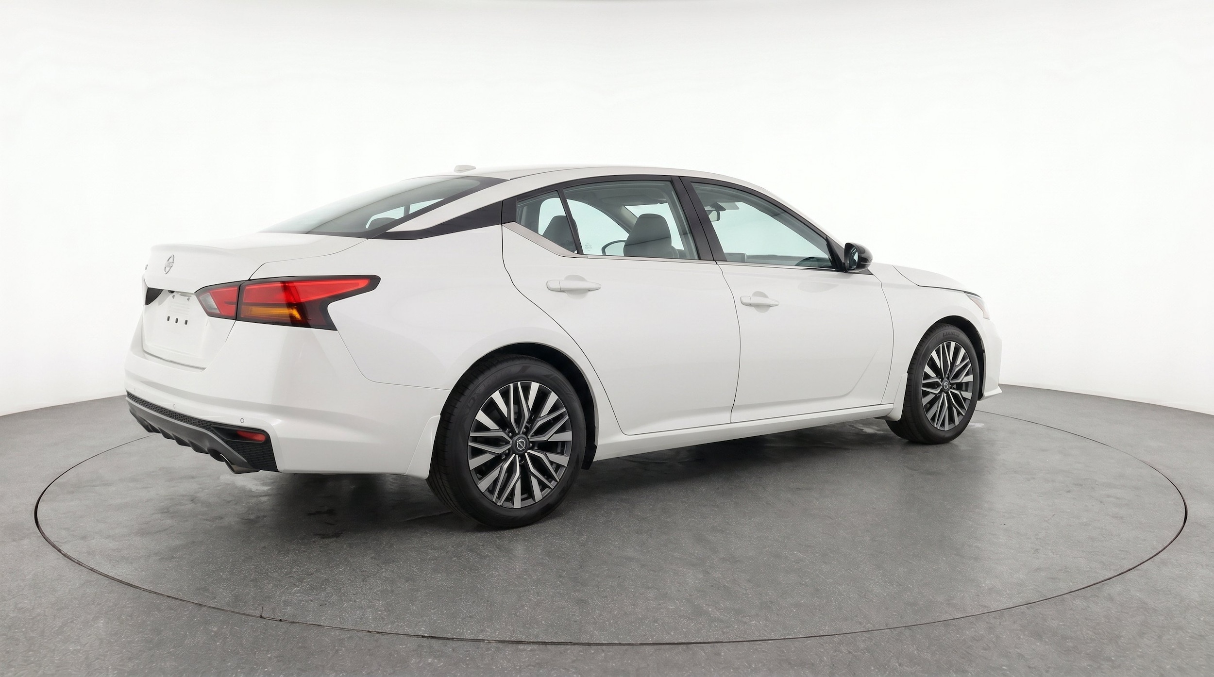 Thumbnail: 2025 Nissan Altima - 9