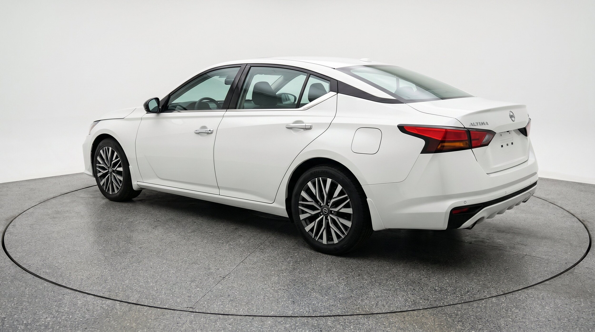Thumbnail: 2025 Nissan Altima - 6