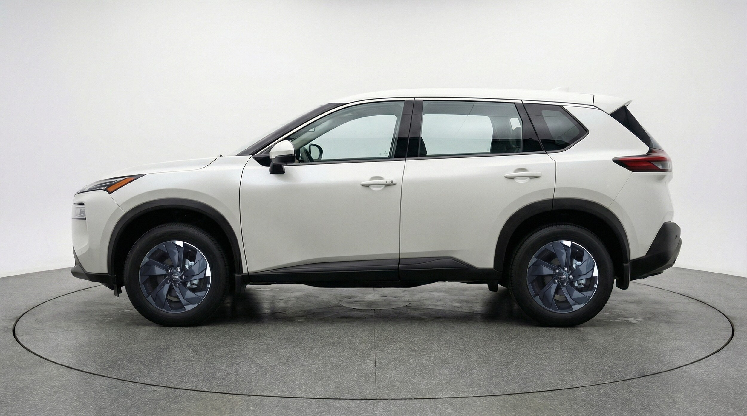 Thumbnail: 2025 Nissan Rogue - 4