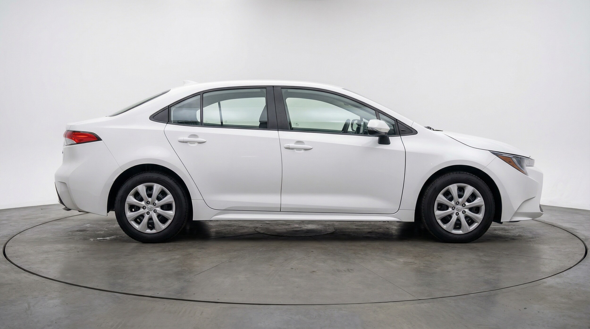 Thumbnail: 2025 Toyota Corolla - 8