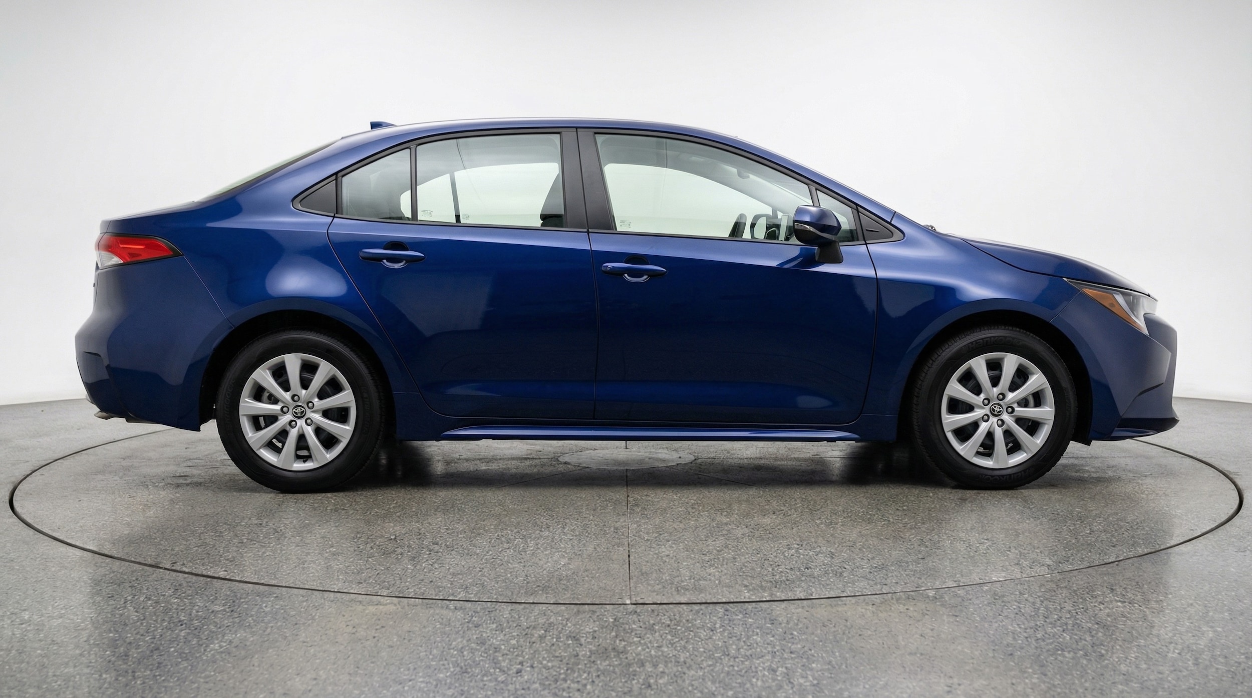 Thumbnail: 2025 Toyota Corolla - 8