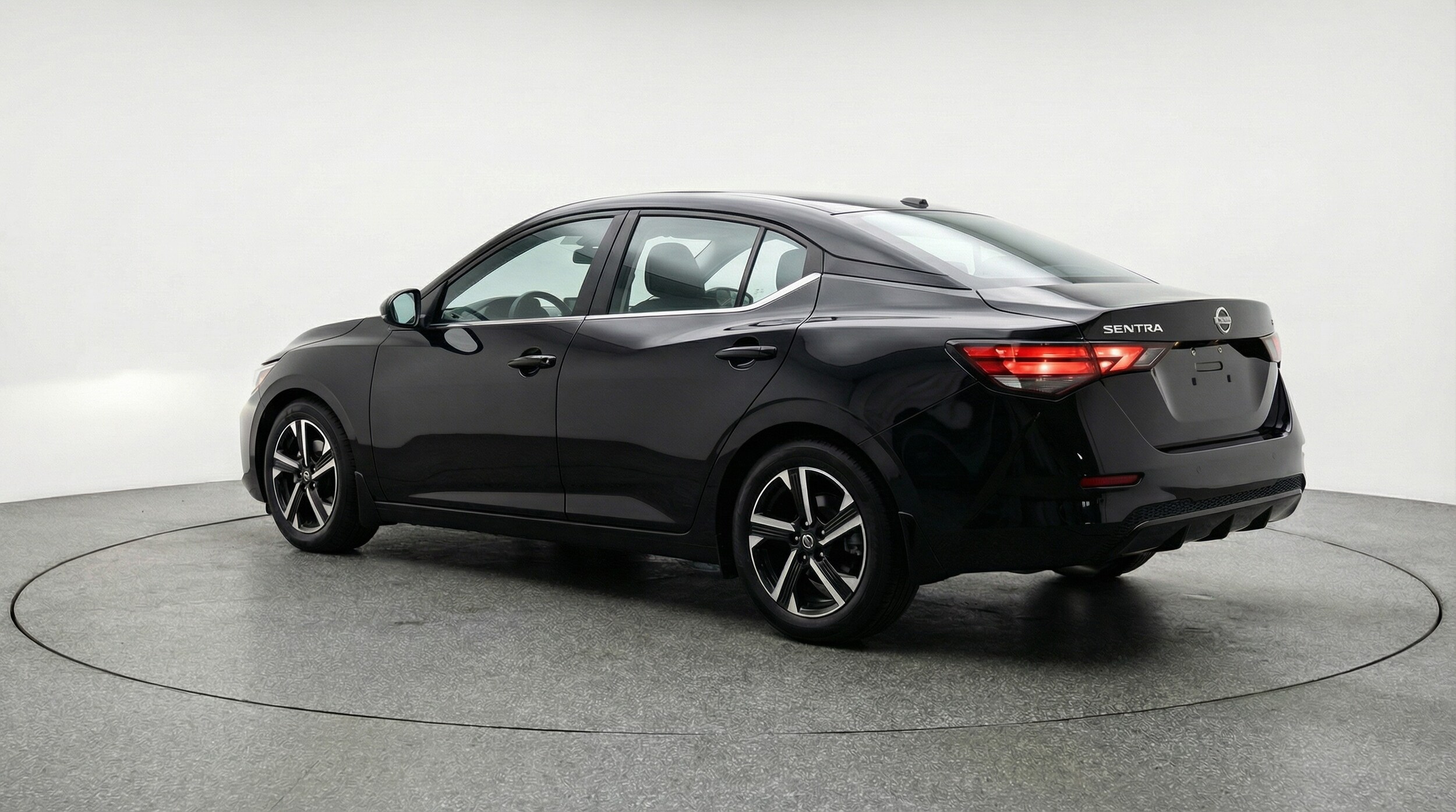 Thumbnail: 2025 Nissan Sentra - 5