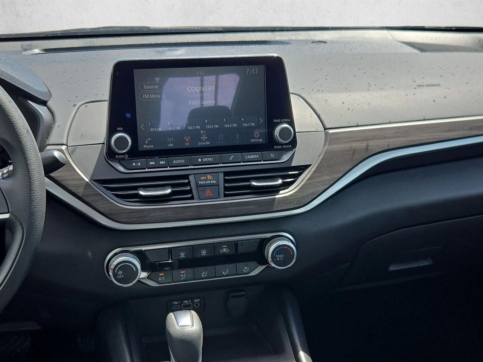 2025 Nissan Altima SV - Photo 12