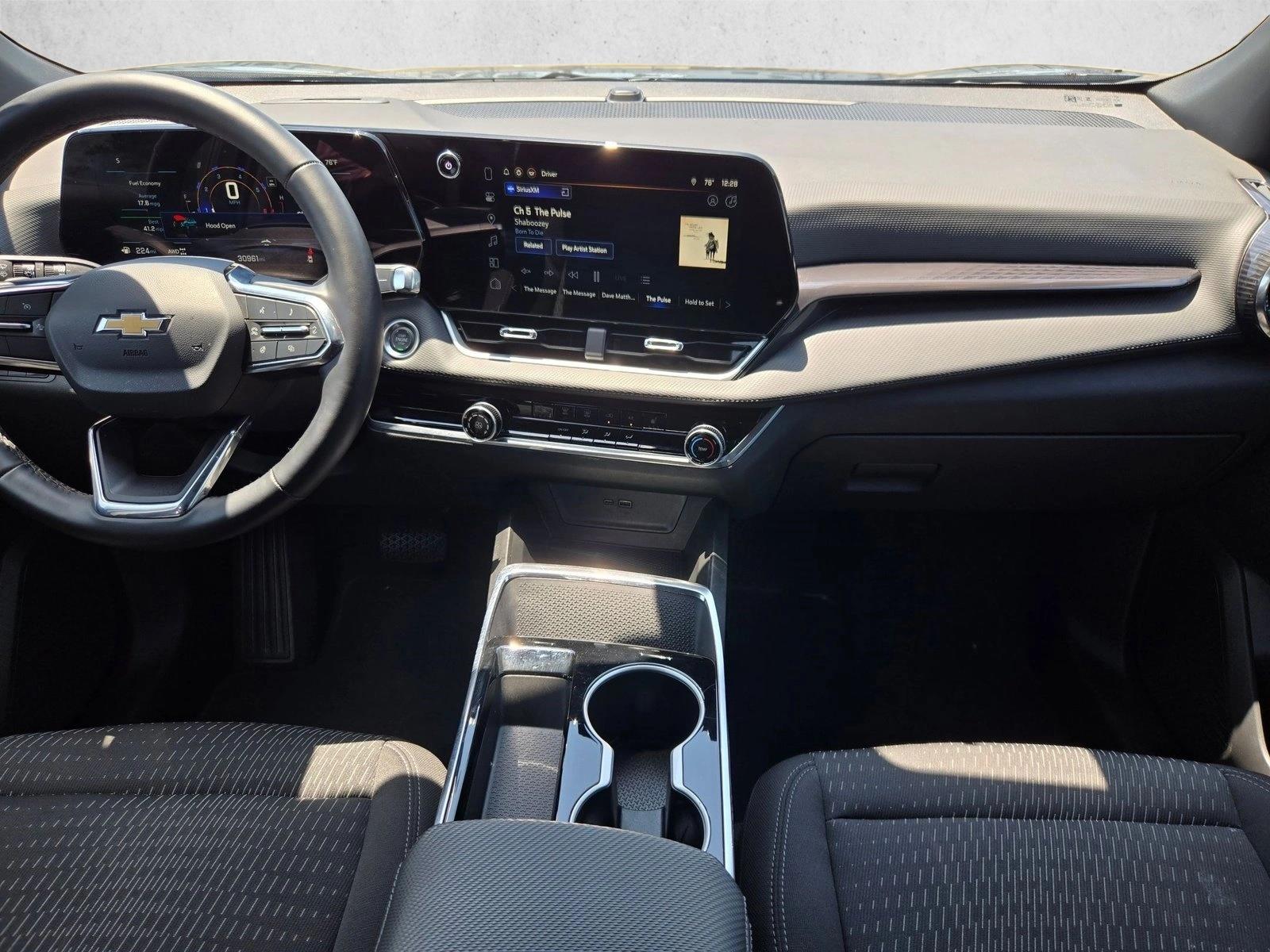 2025 Chevrolet Equinox LT - Photo 16
