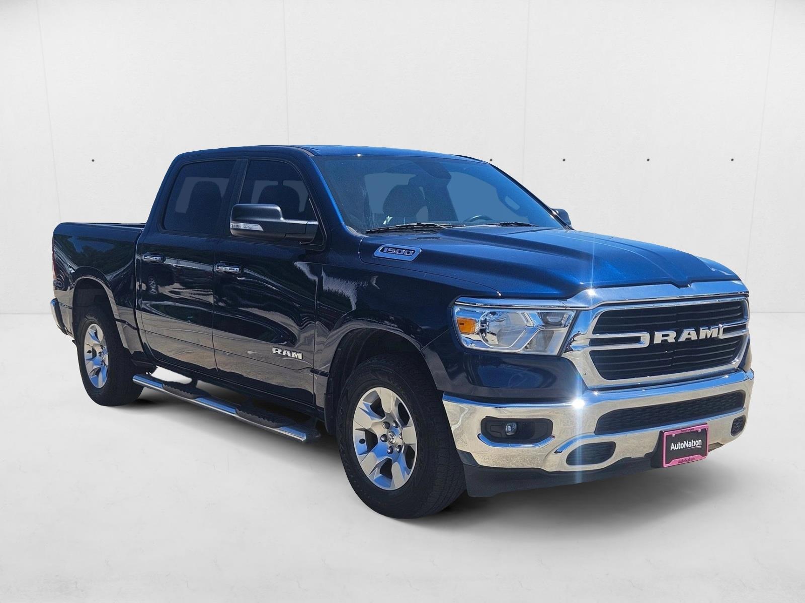 2020 Ram 1500 Lone Star photo 3