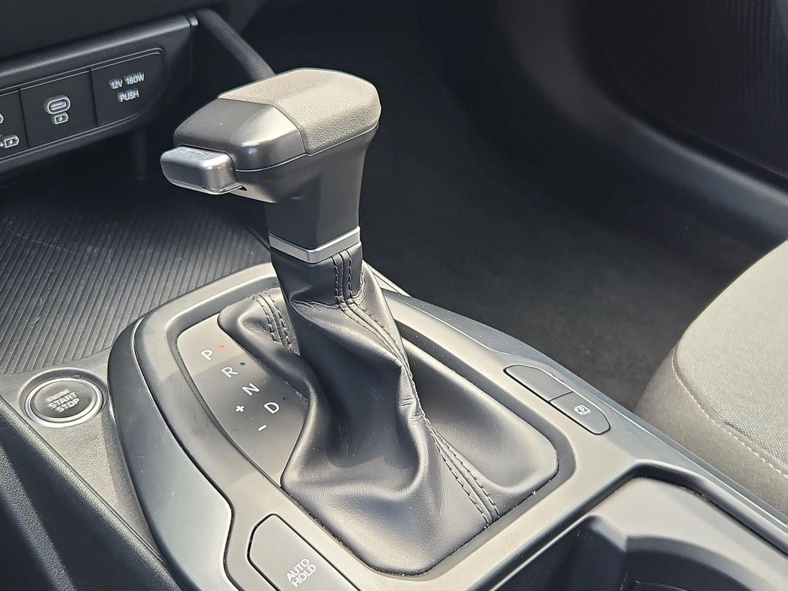 2025 Kia K4 LXS - Photo 11