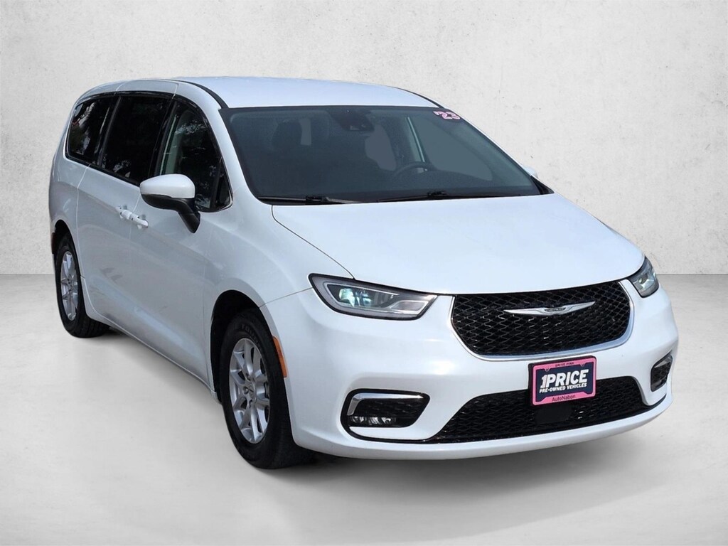 Used 2023 Chrysler Pacifica Touring L Van Passenger Van