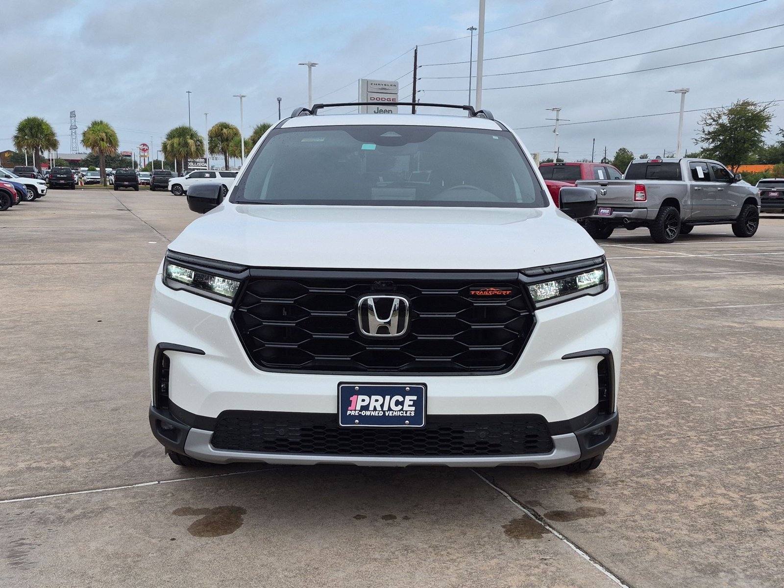 Used 2025 Honda Pilot TrailSport SUV