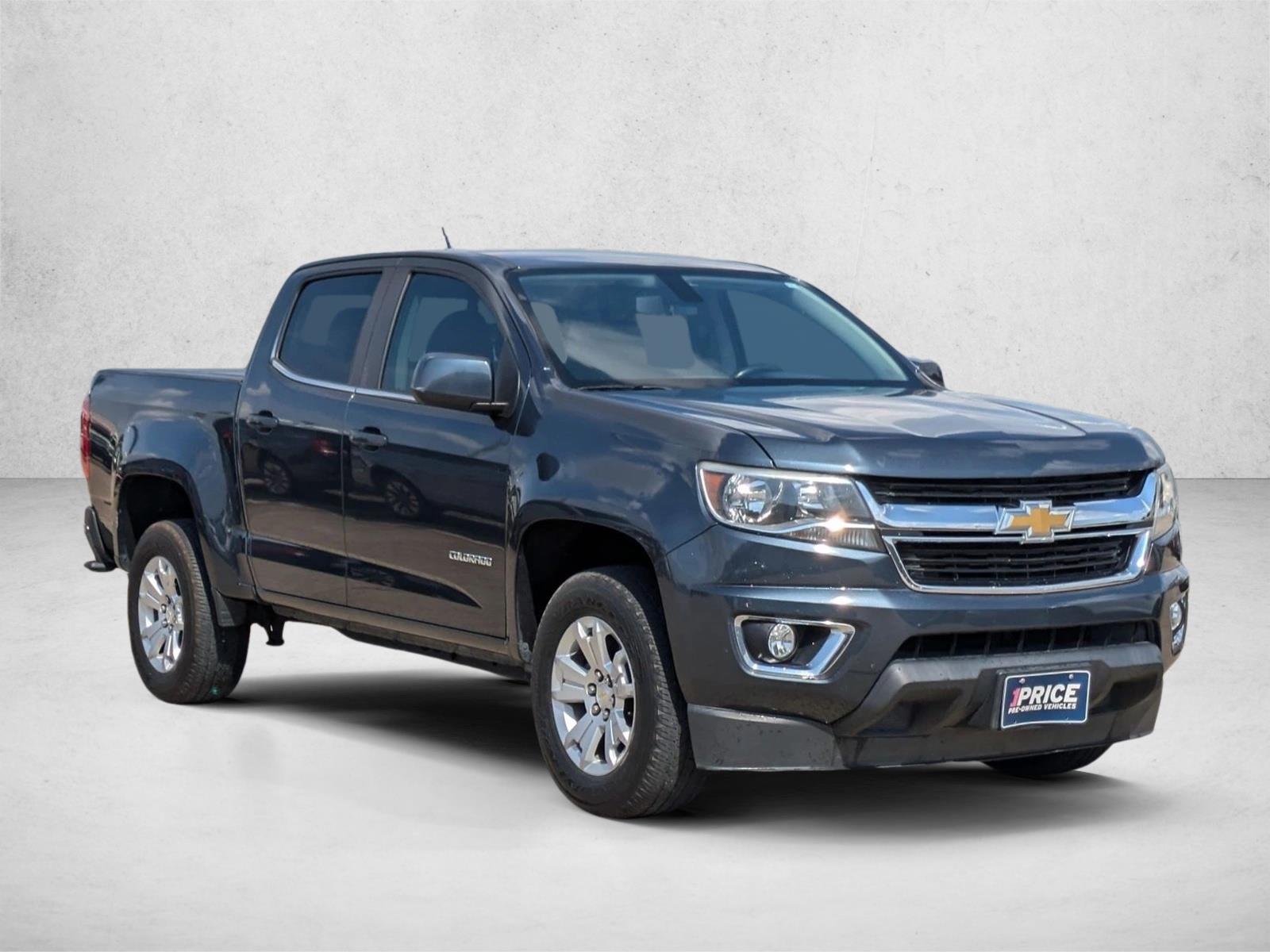 2020 Chevrolet Colorado LT photo 3