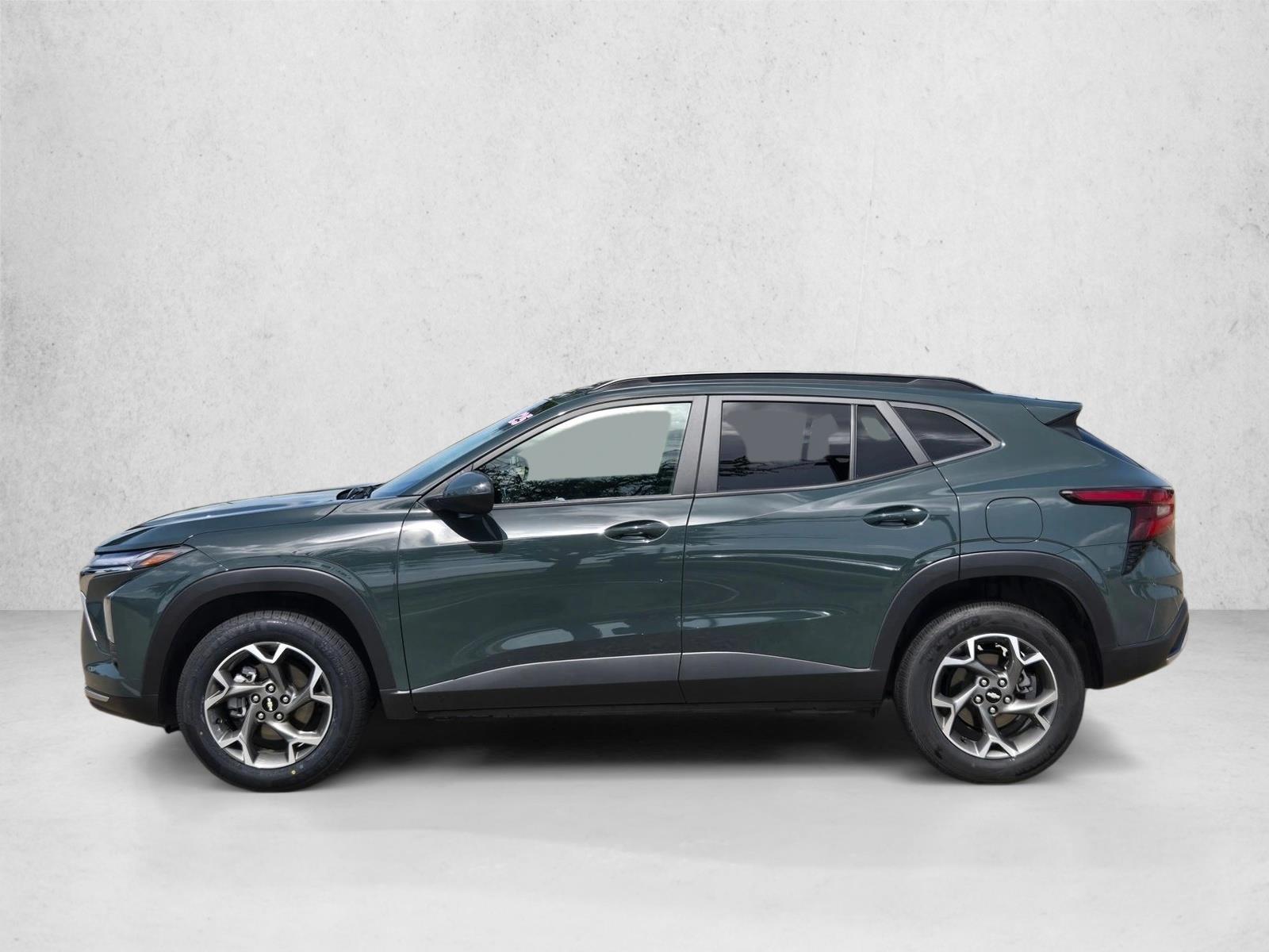 2025 Chevrolet Trax LT - Photo 8