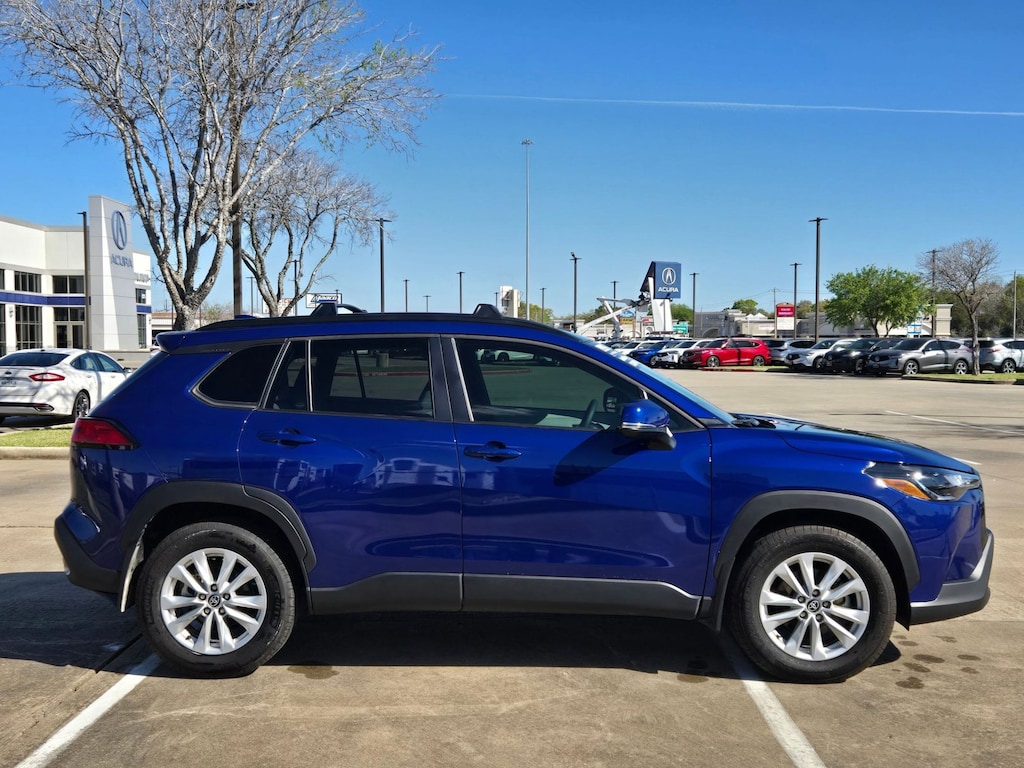 Used 2024 Toyota Corolla Cross LE SUV