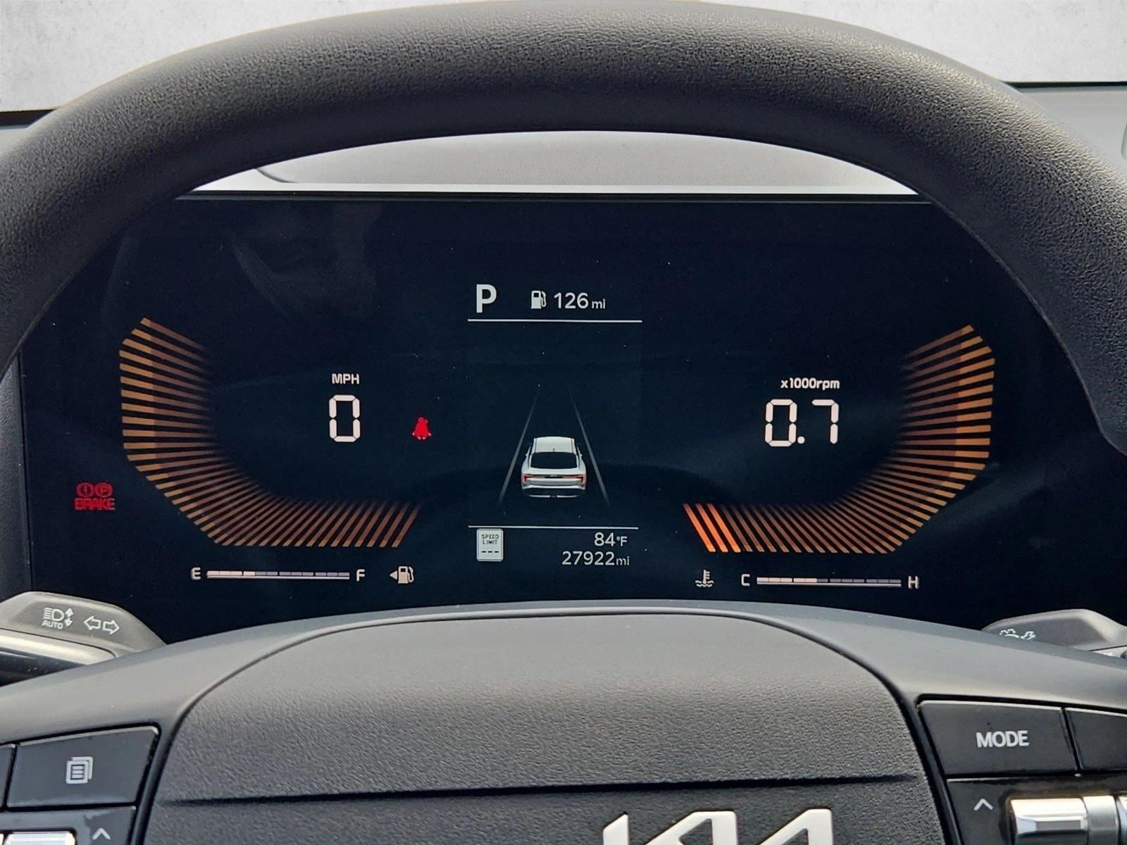 2025 Kia K4 LXS - Photo 10