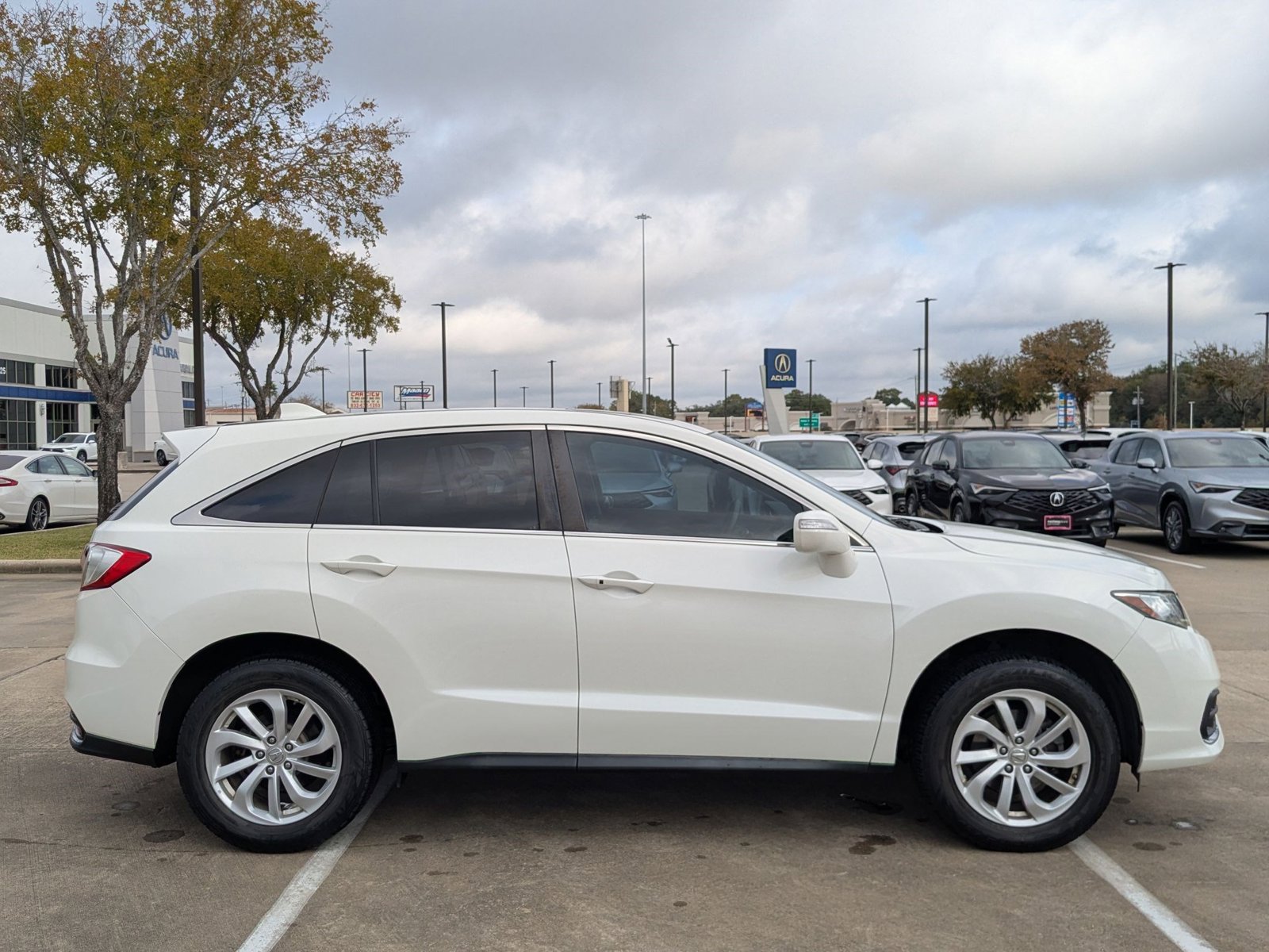 2018 Acura RDX Technology Plus photo 4