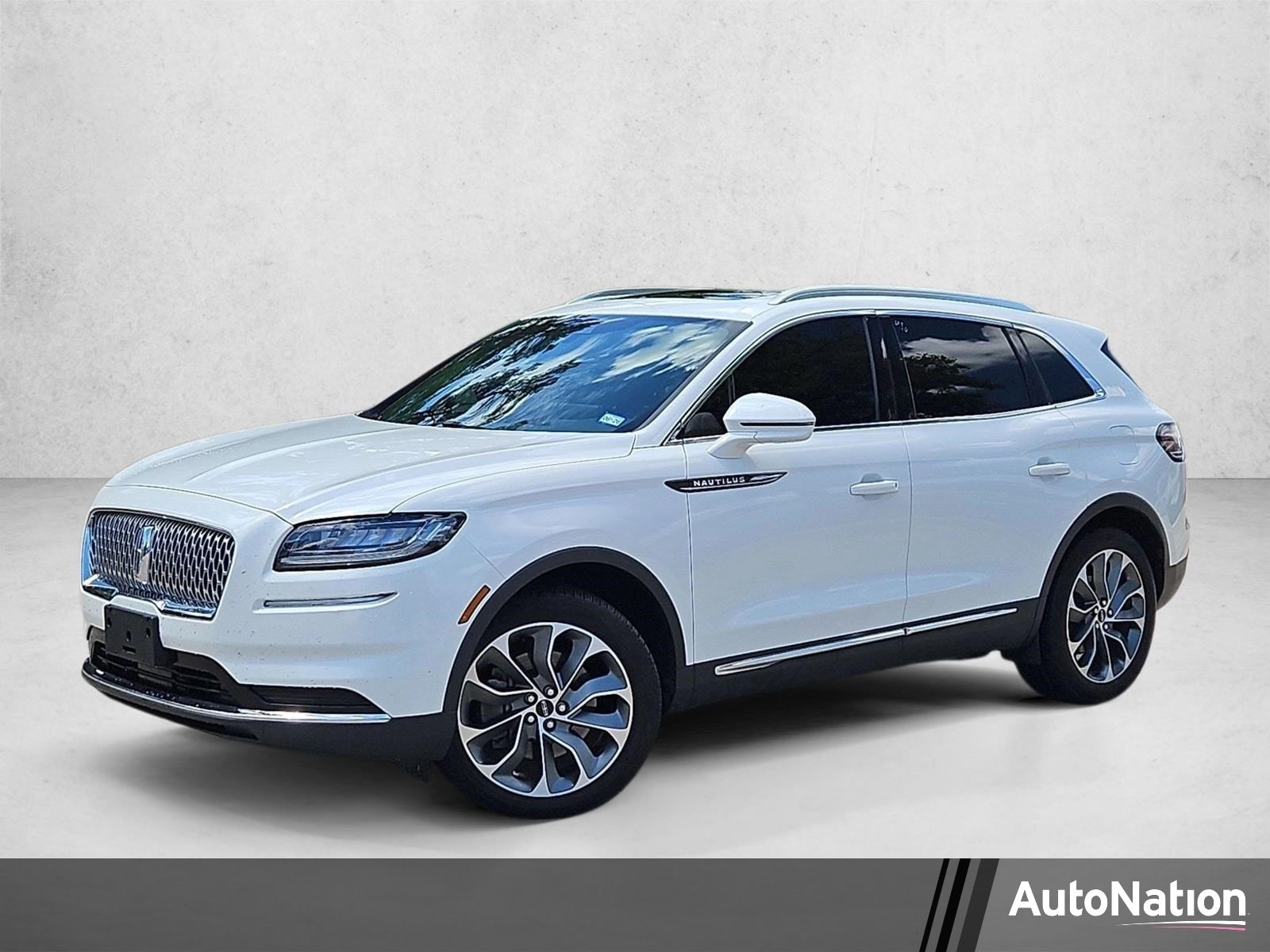 2023 Lincoln Nautilus Reserve FWD's photo