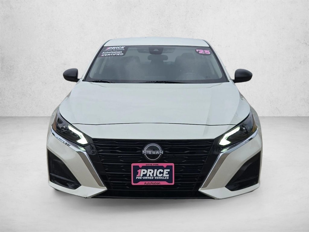 Used 2025 Nissan Altima SV Sedan
