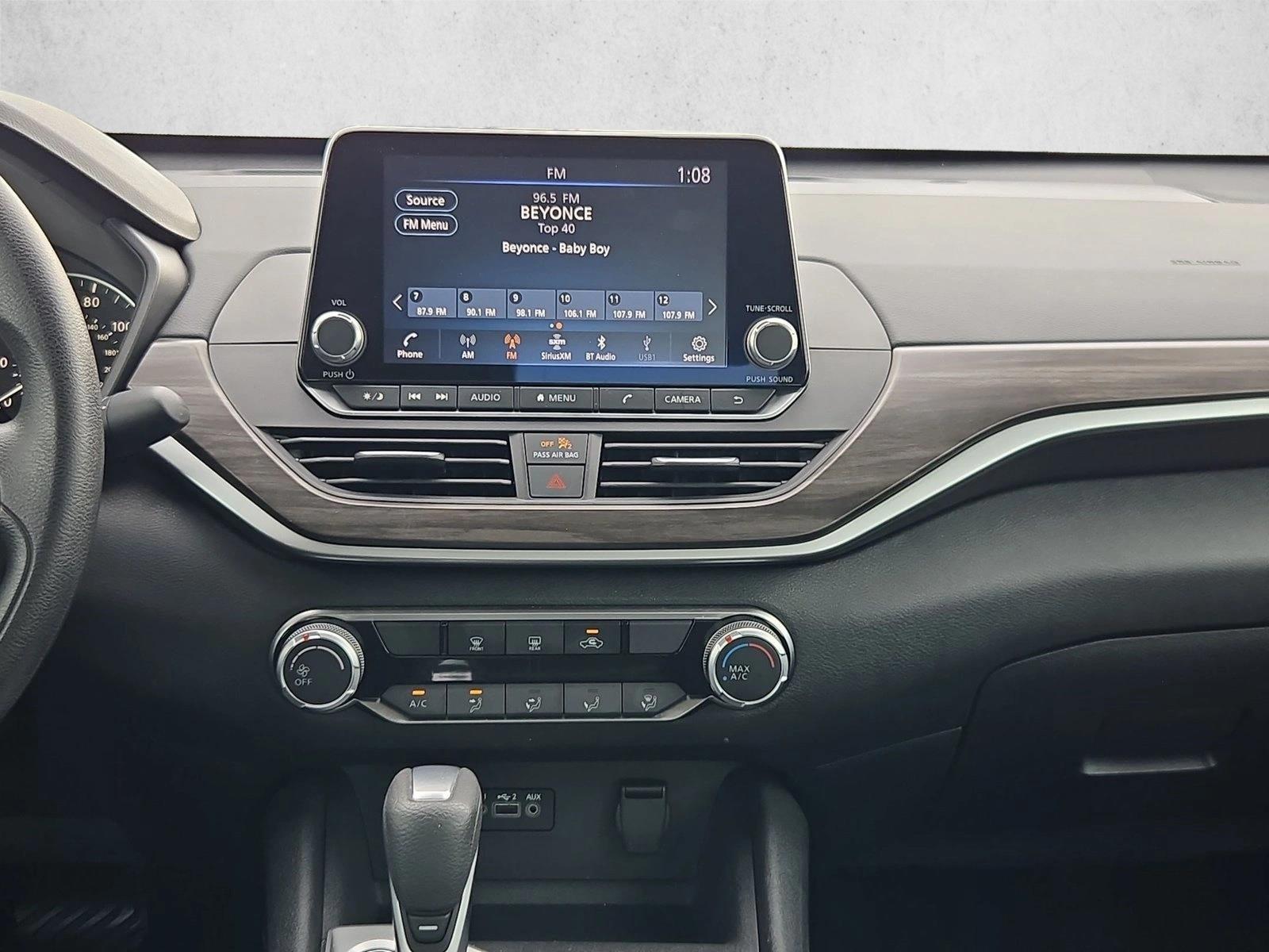 2025 Nissan Altima SV - Photo 14