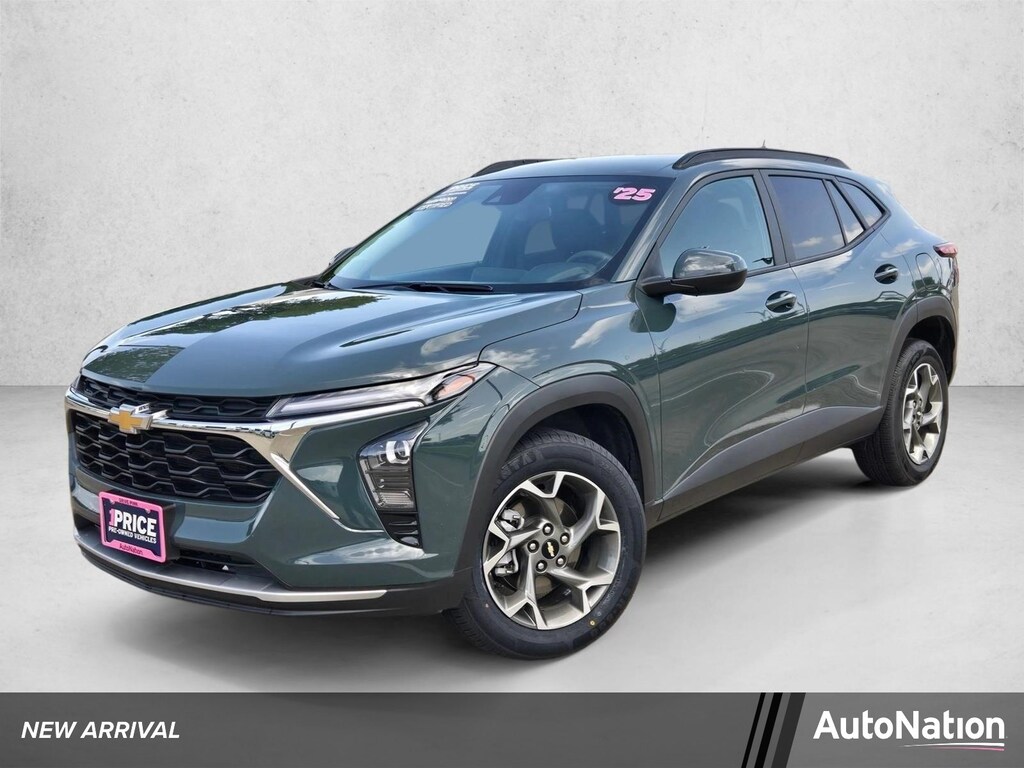 Used 2025 Chevrolet Trax LT SUV