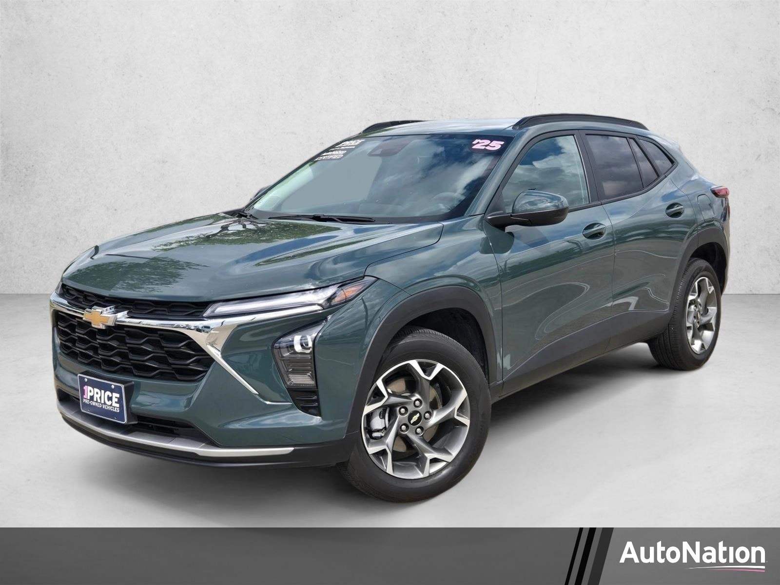 2025 Chevrolet Trax LT's photo