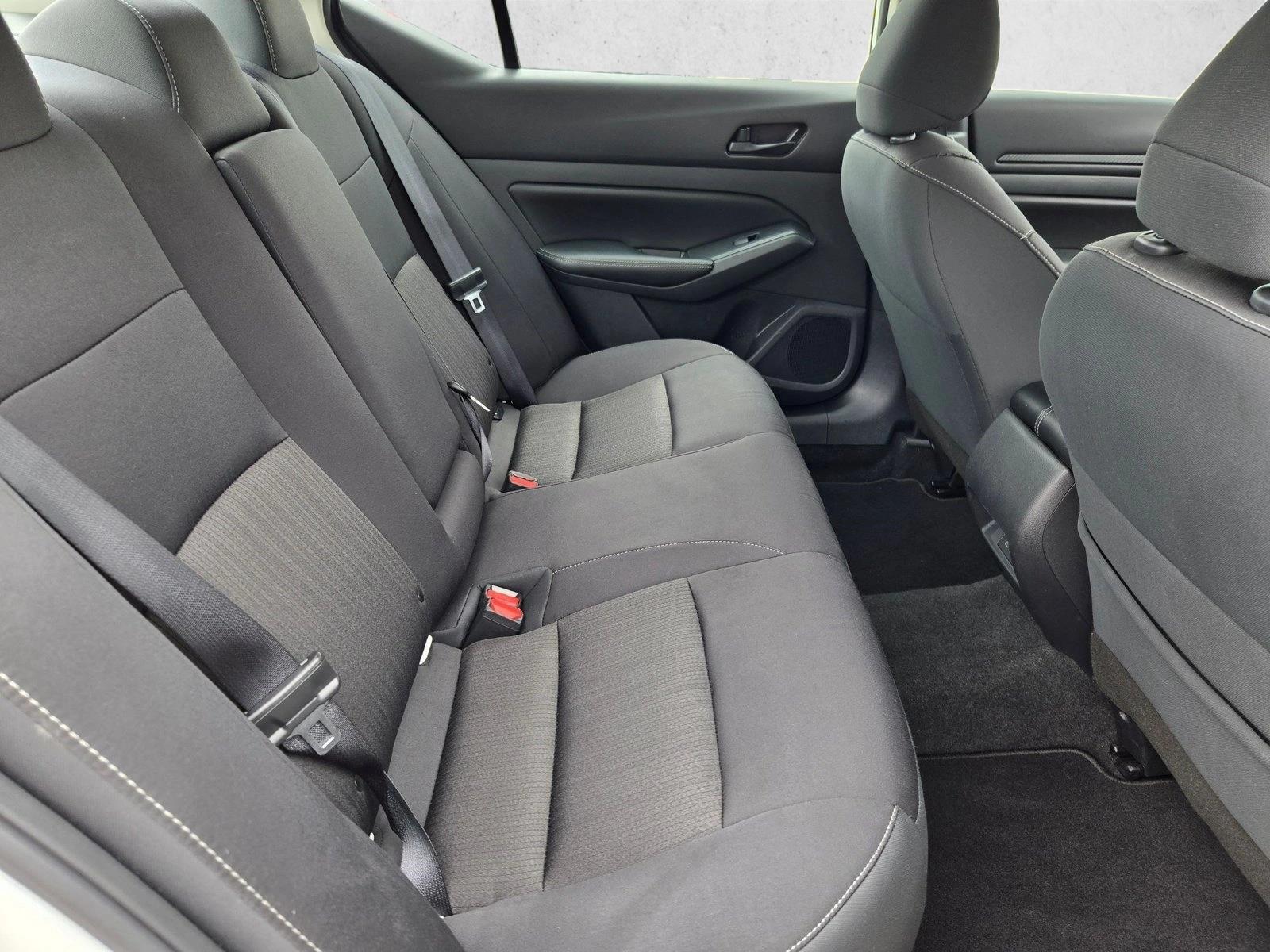 2025 Nissan Altima SV - Photo 18