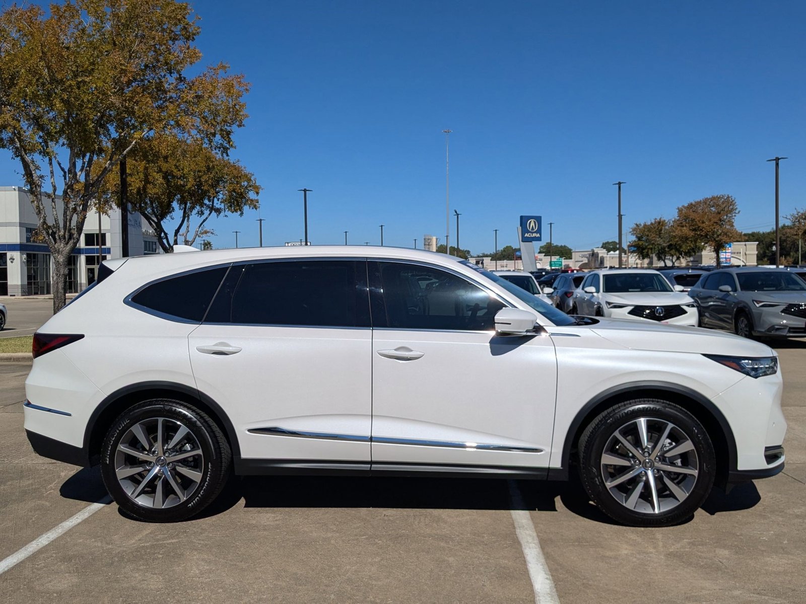 2025 Acura MDX SH-AWD Technology photo 2