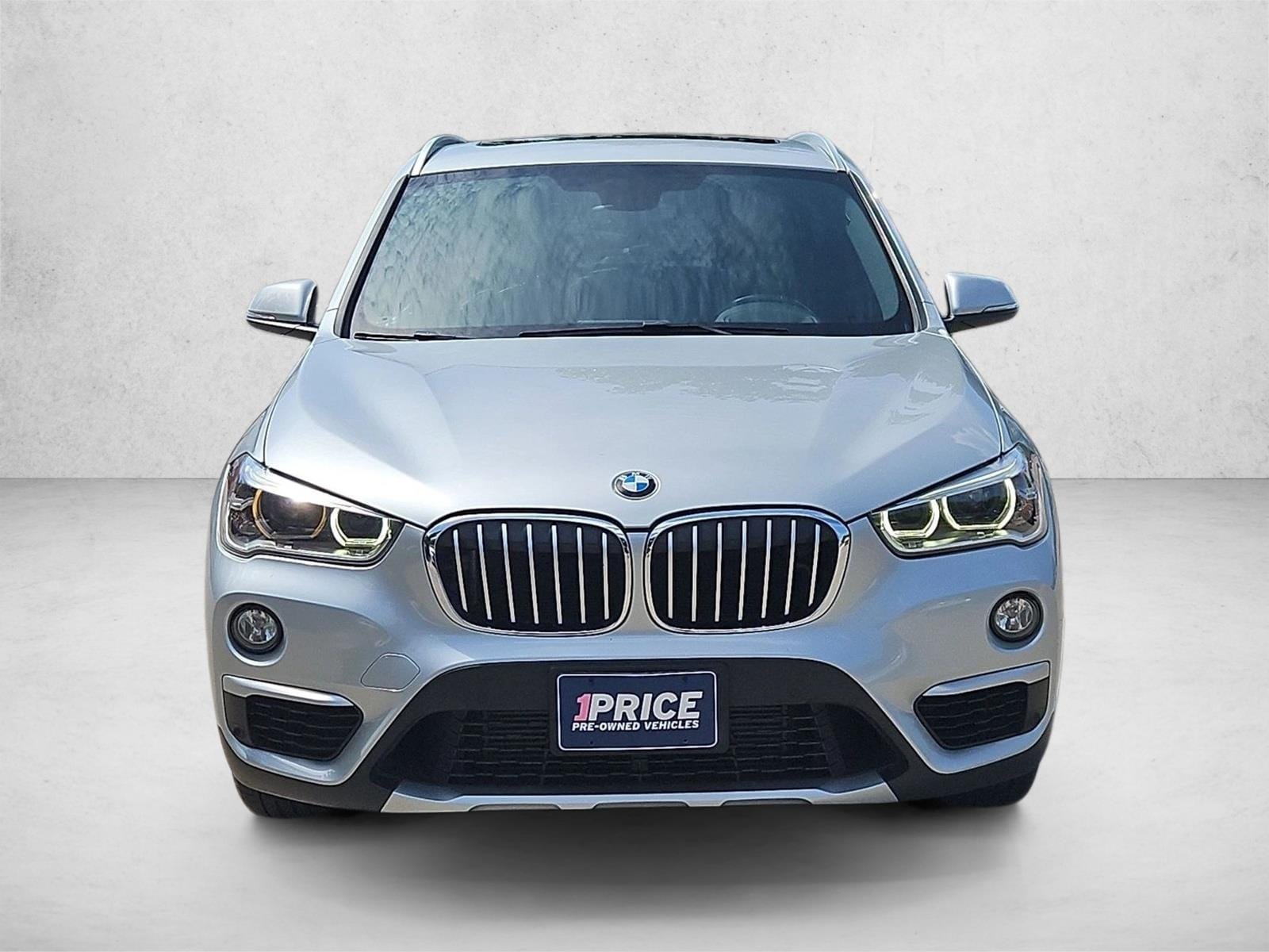 Used 2017 BMW X1 28i with VIN WBXHU7C33H5H36666 for sale in League City, TX