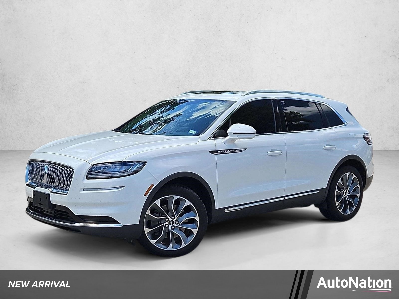 2023 Lincoln Nautilus Reserve FWD's photo