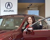 Staff member Linh Ngo from ID_250d4599689b