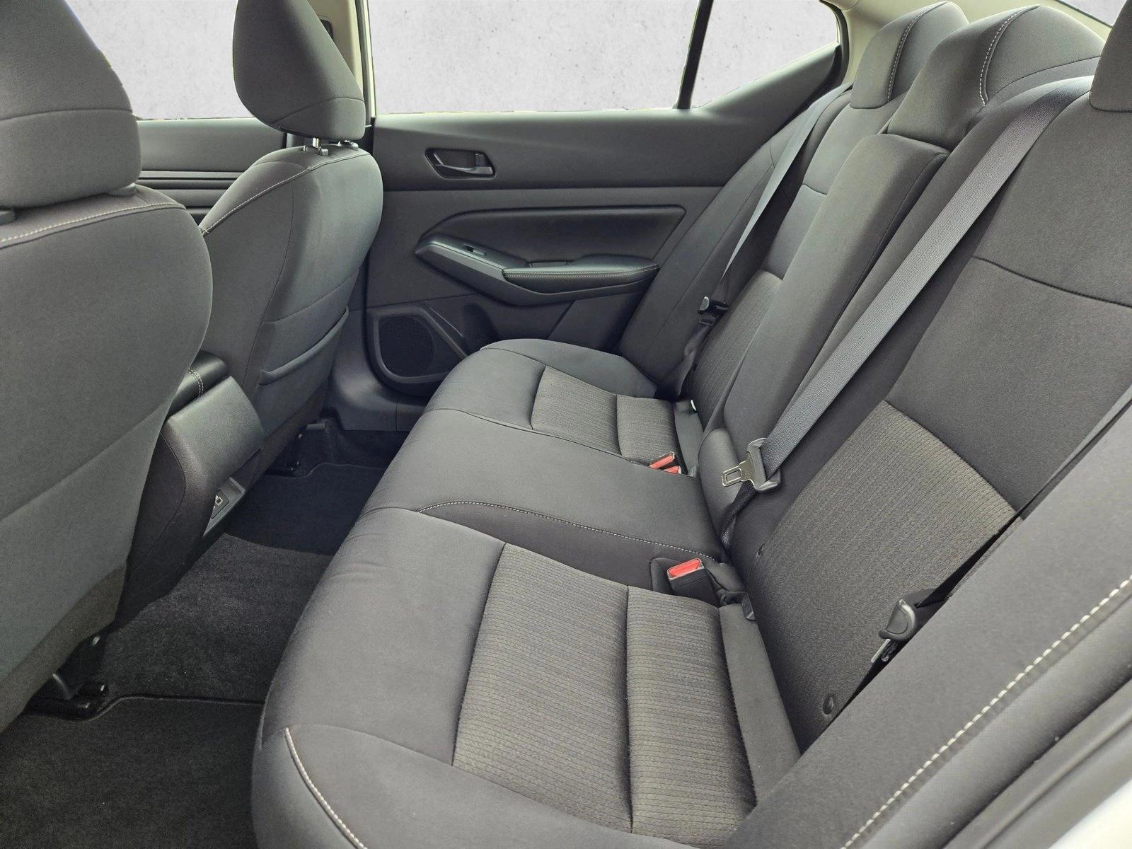 2025 Nissan Altima SV - Photo 17