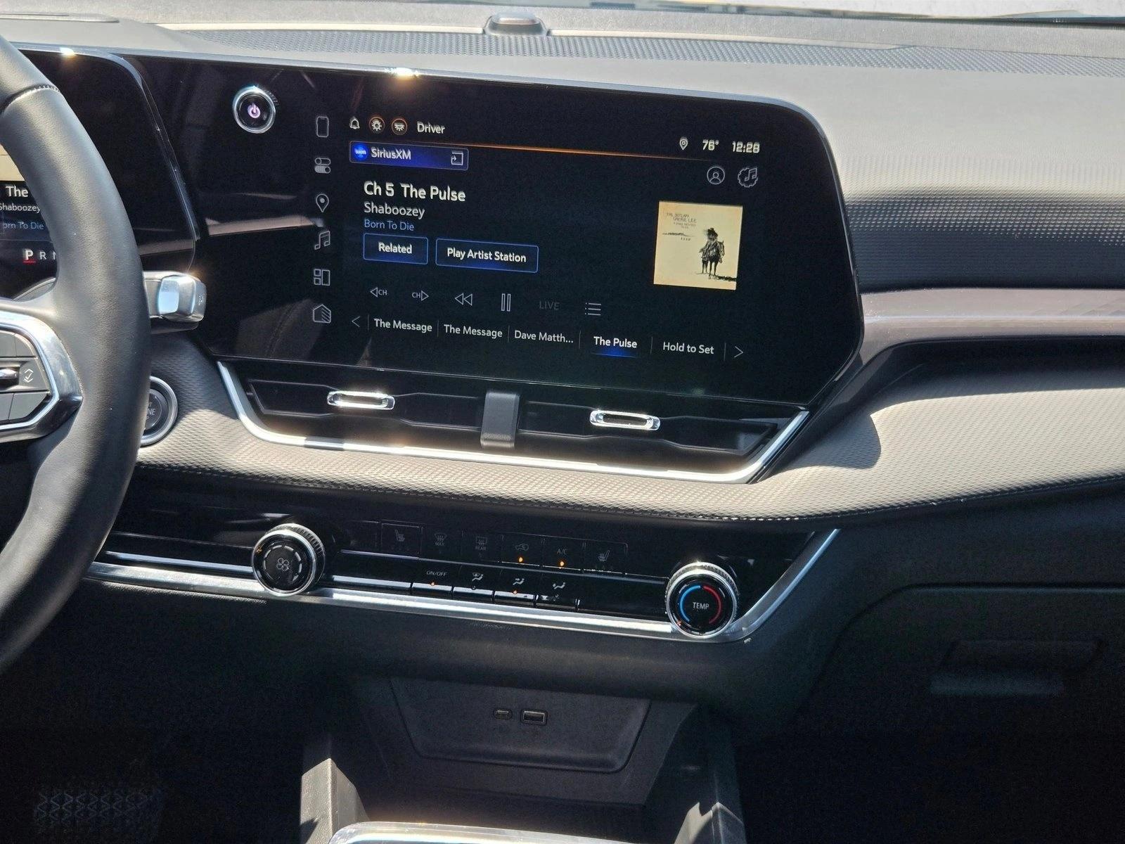 2025 Chevrolet Equinox LT - Photo 14