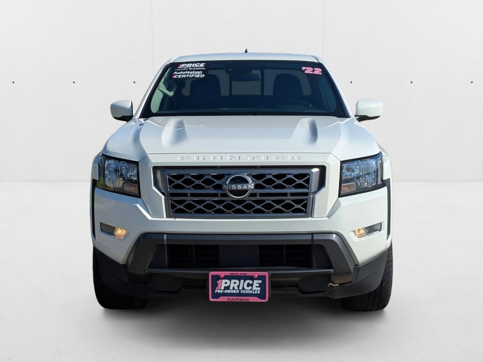 2022 Nissan Frontier SV photo 2