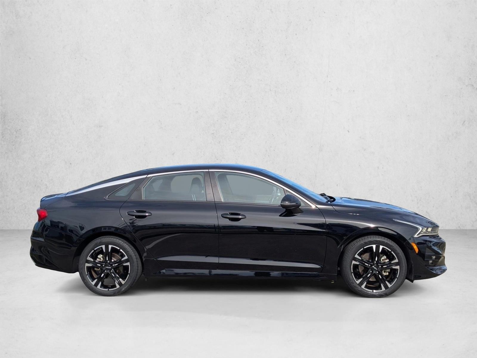 2024 Kia K5 GT-Line photo 4