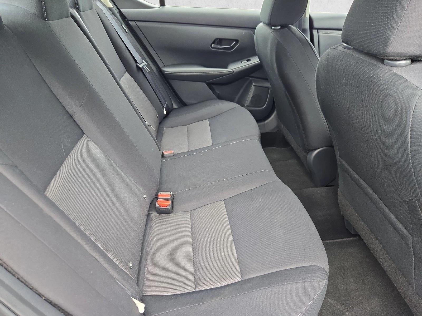 2025 Nissan Sentra SV - Photo 18