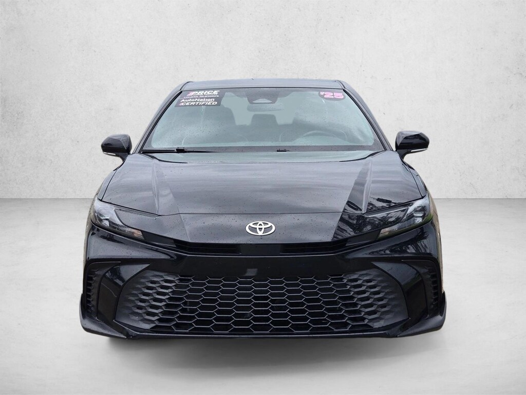 Used 2025 Toyota Camry SE Sedan