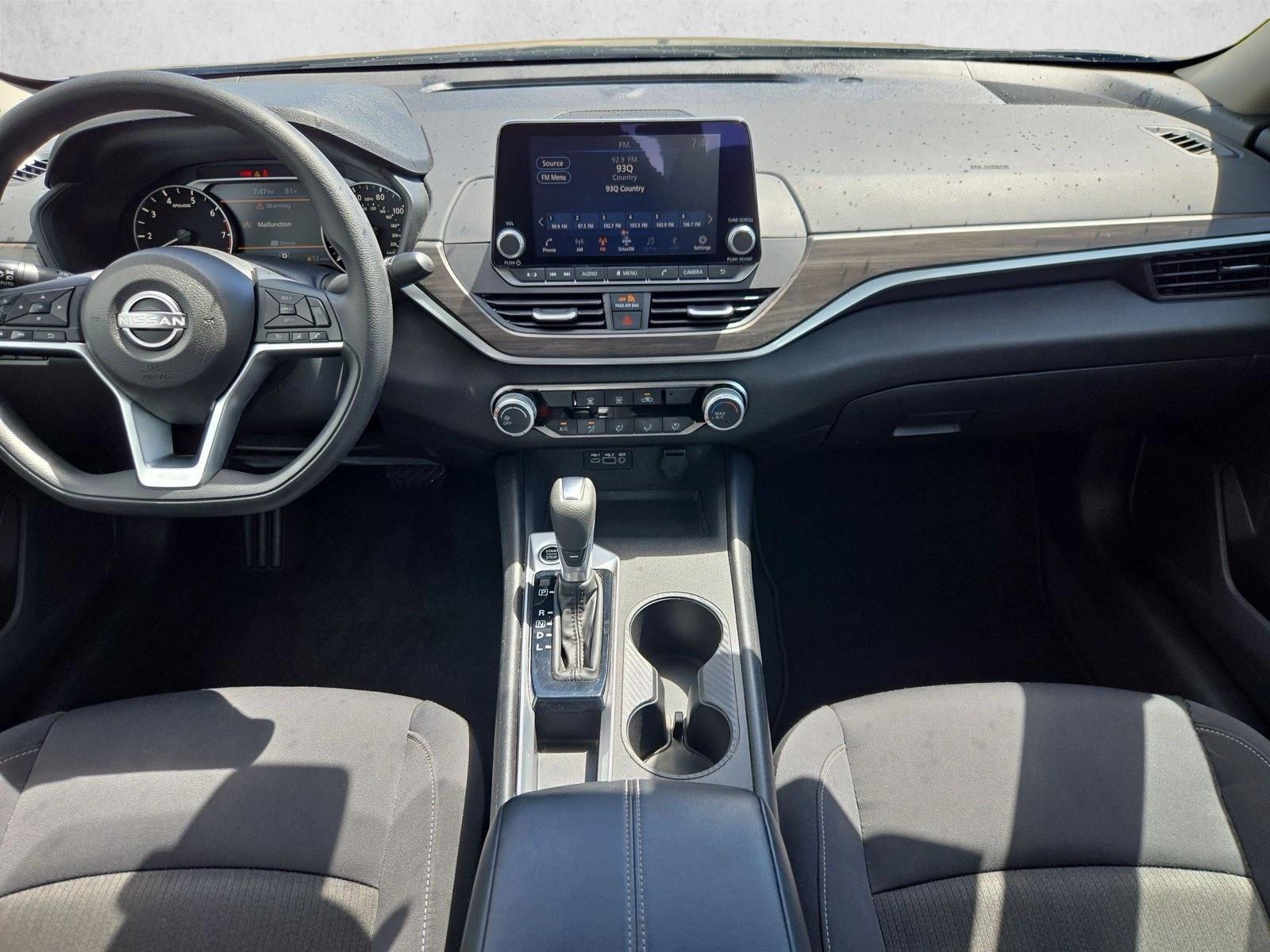 2025 Nissan Altima SV - Photo 15