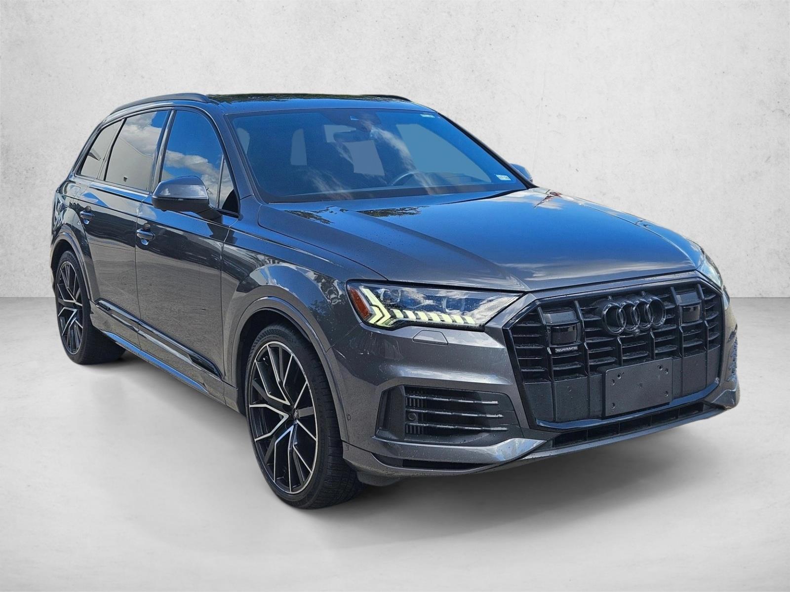 2021 Audi Q7 55 Premium photo 3