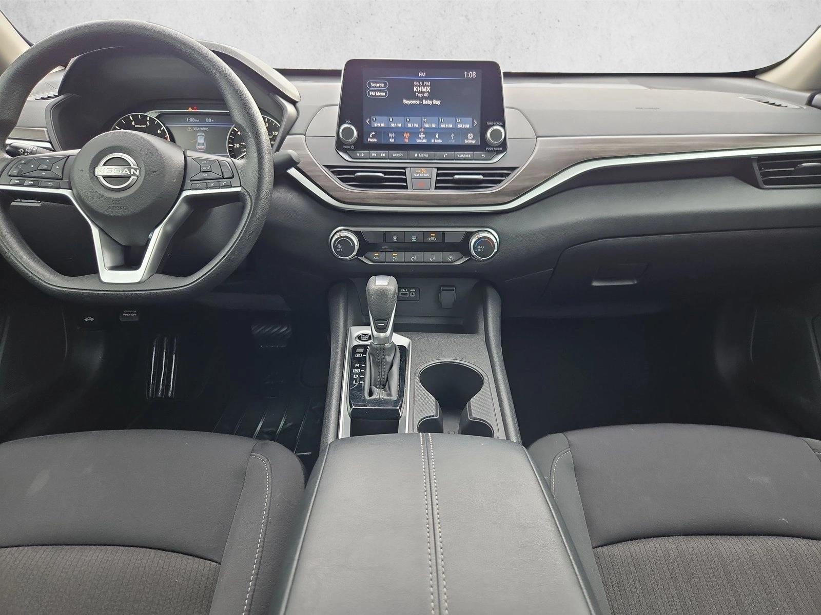 2025 Nissan Altima SV - Photo 16