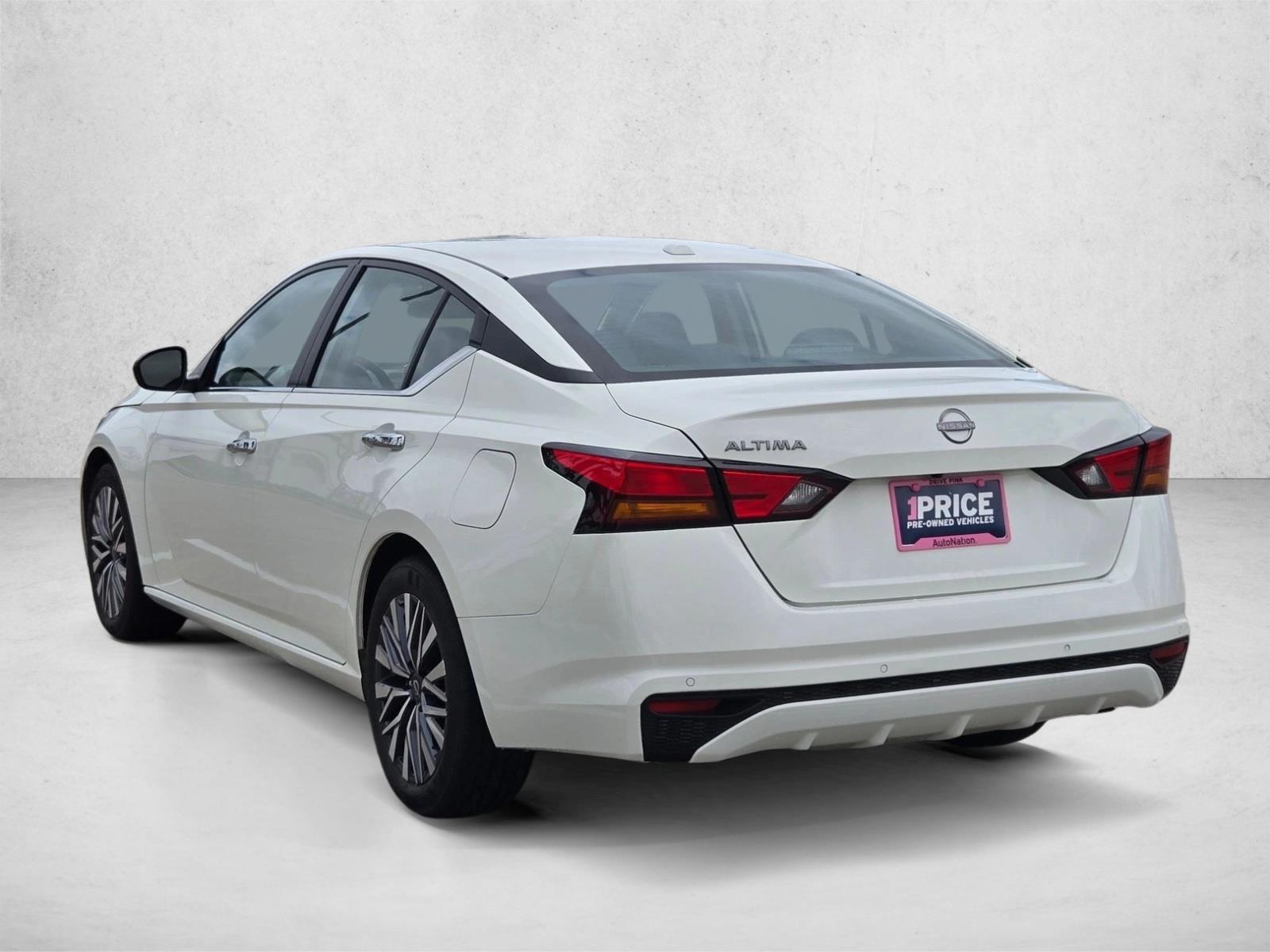 2025 Nissan Altima SV - Photo 8