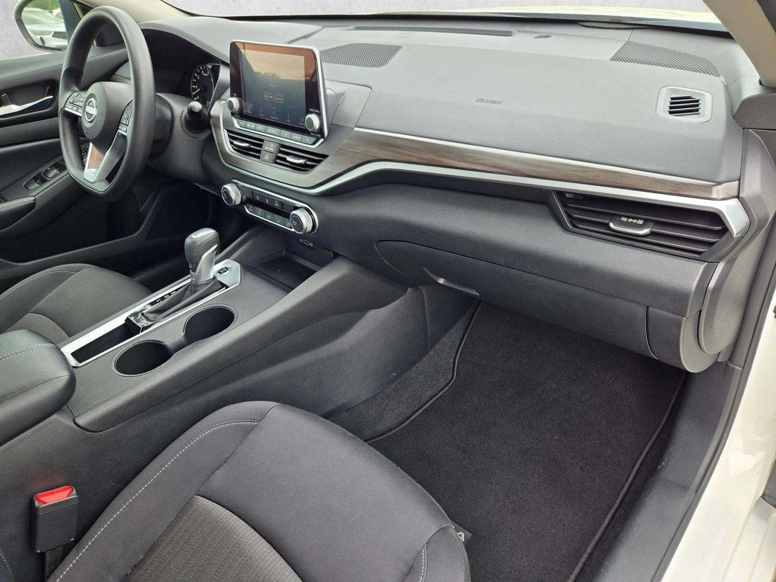 2025 Nissan Altima SV - Photo 20
