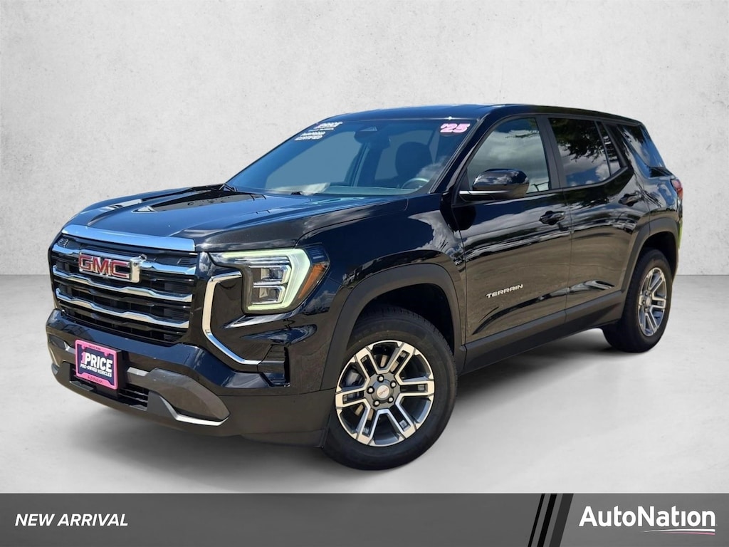 Used 2025 GMC Terrain FWD Elevation SUV