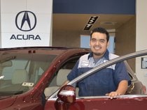 Staff member Oscar Montiel from ID_250d4599689b