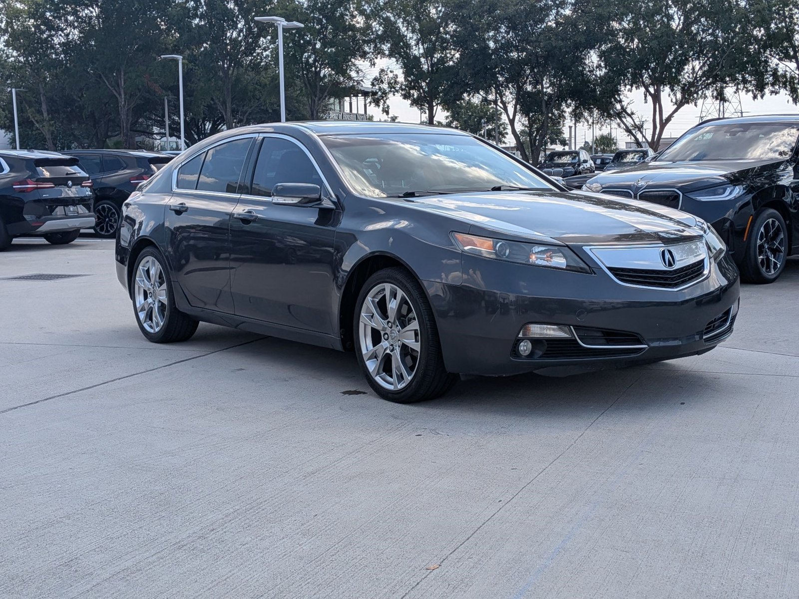 2013 Acura TL SH-AWD photo 2