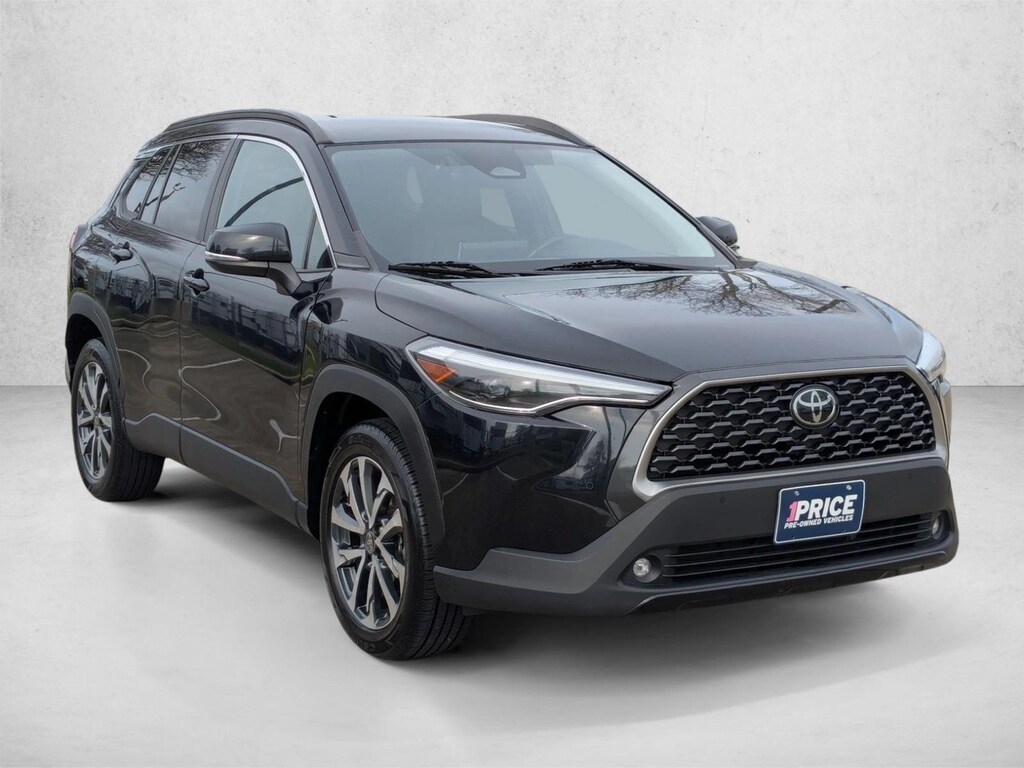 Used 2023 Toyota Corolla Cross XLE SUV