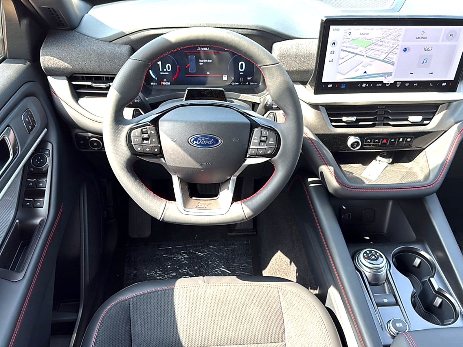 2026 Ford Explorer ST - Photo 12