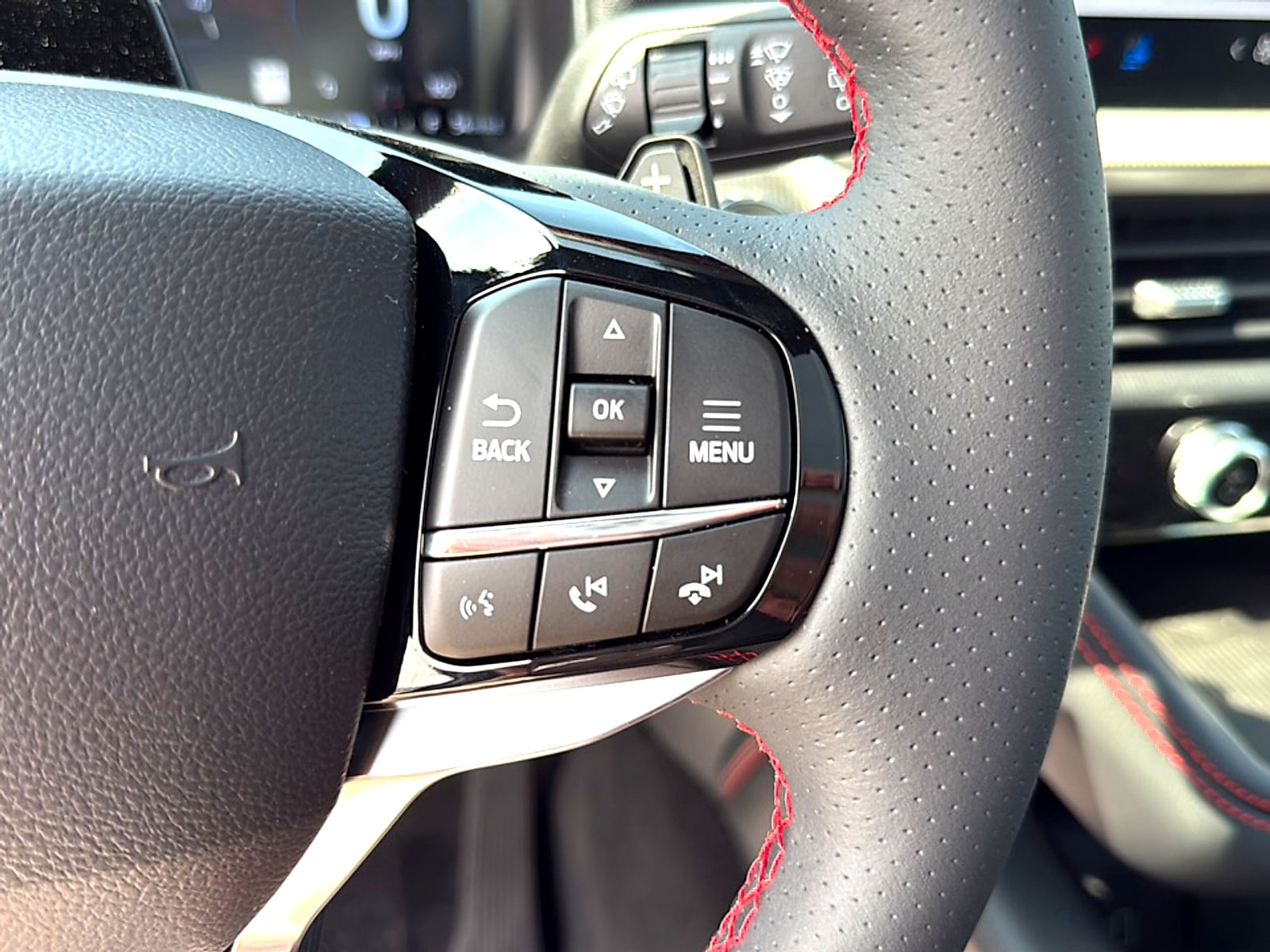 2026 Ford Explorer ST - Photo 25