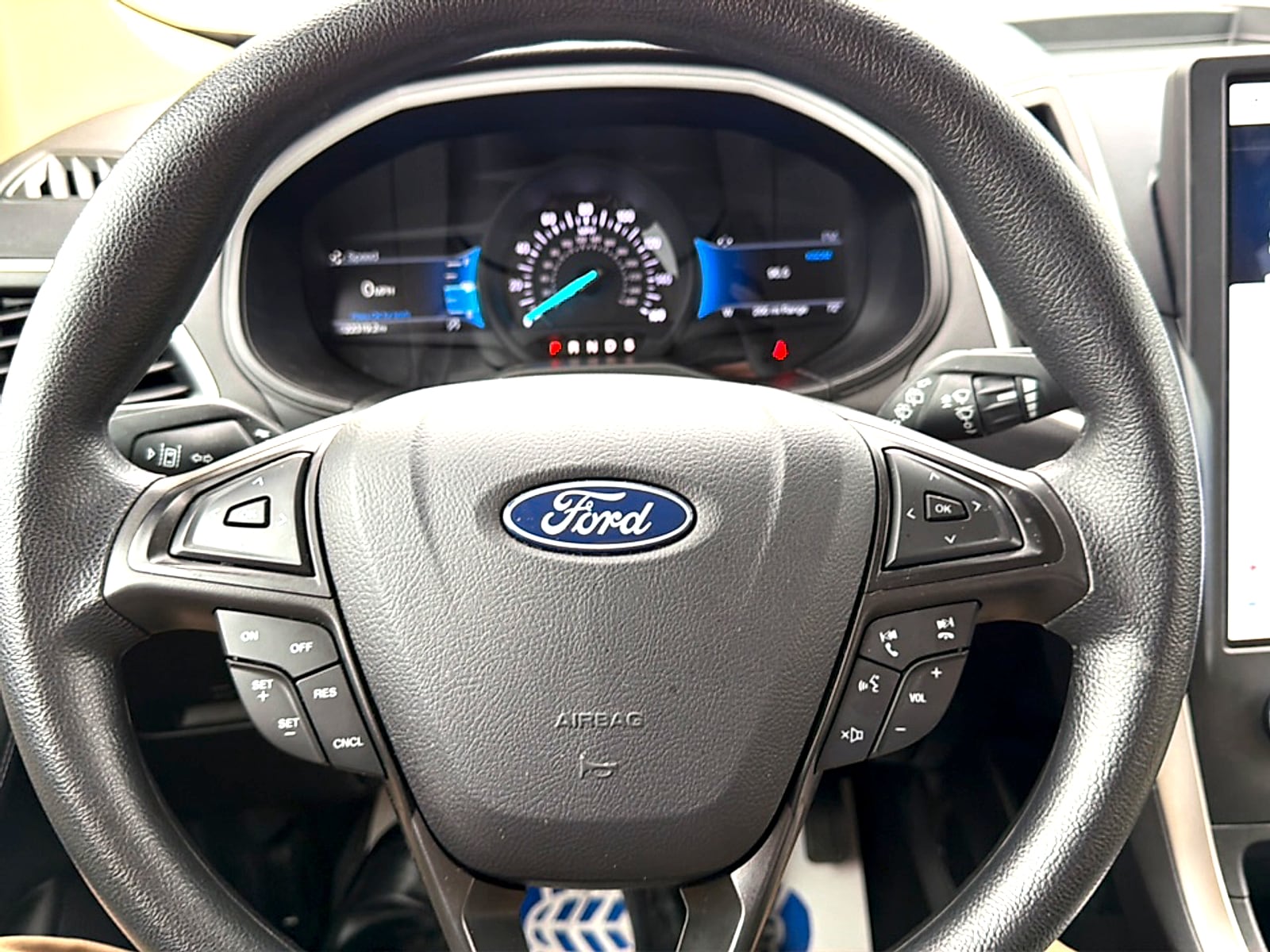 2024 Ford Edge SE - Photo 24