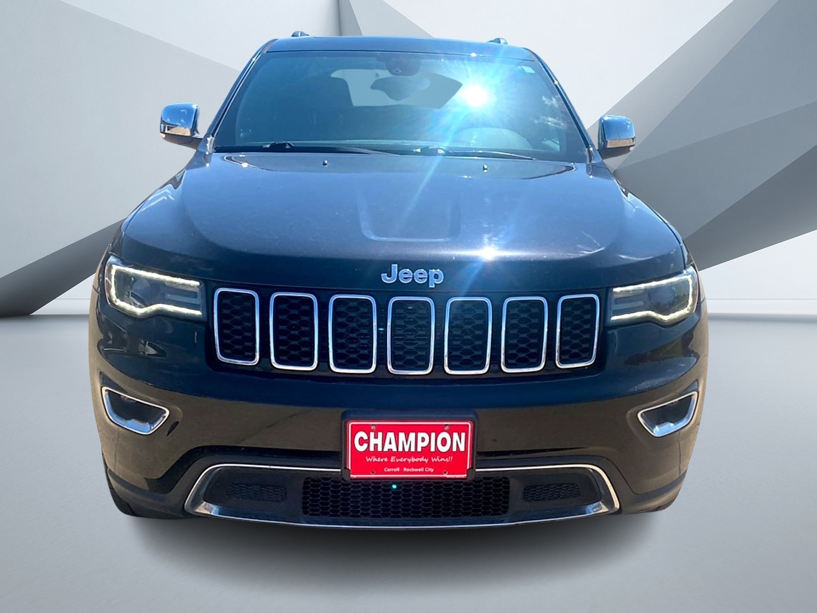 Used 2017 Jeep Grand Cherokee Limited with VIN 1C4RJFBG0HC801524 for sale in Carroll, IA