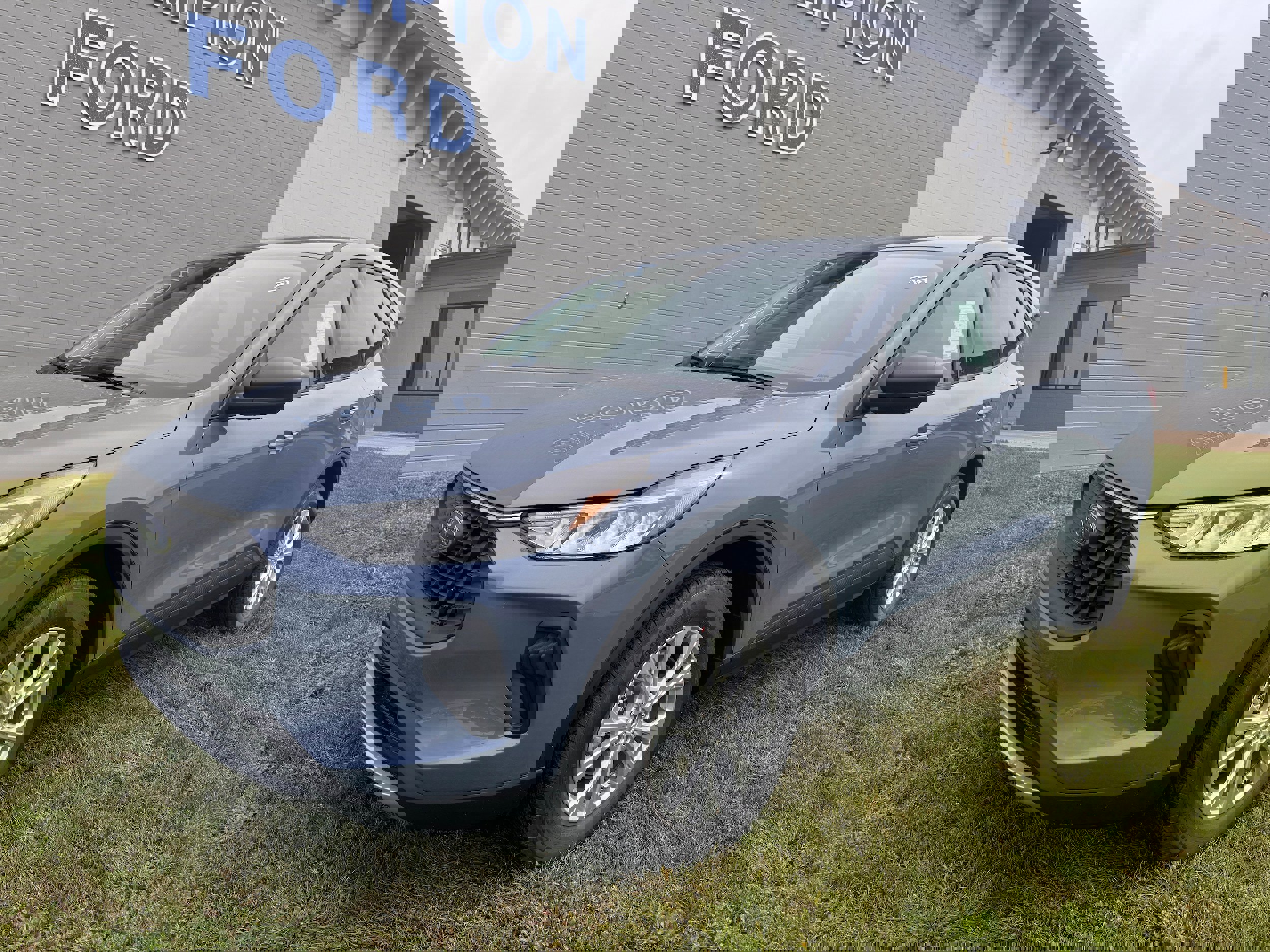 2026 Ford Escape Active photo 2